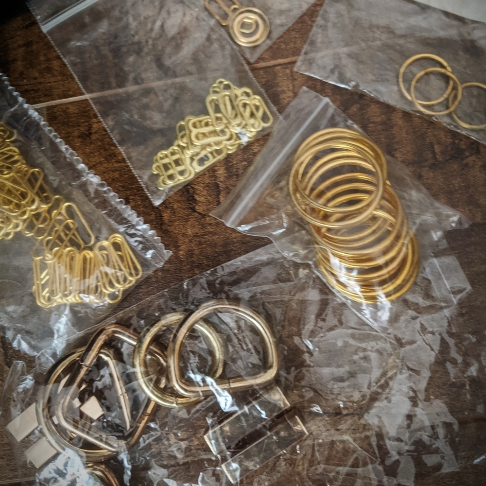 Gold Metal Lingerie/Bra Hardware